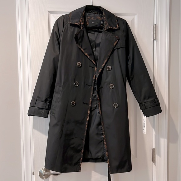 Tahari rain coat - Picture 1 of 7